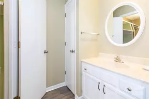 22 Hollybrook Dr, Asheville, NC 28803 - Photo 19