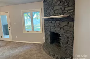 22 Hollybrook Dr, Asheville, NC 28803 - Photo 27