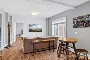 538 N Main St, Hendersonville, NC 28792 - Photo 11