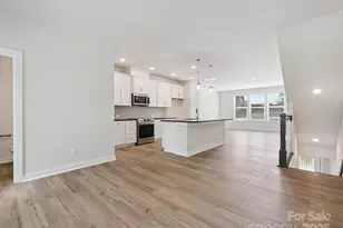 1429 Lithium Ln, Charlotte, NC 28211 - Photo 9