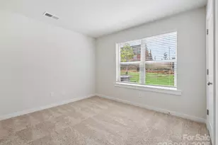 1429 Lithium Ln, Charlotte, NC 28211 - Photo 5
