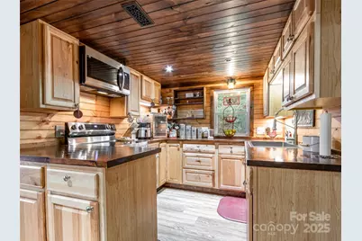 12982 US Hwy 19W None, Burnsville, NC 28714 - Photo 13