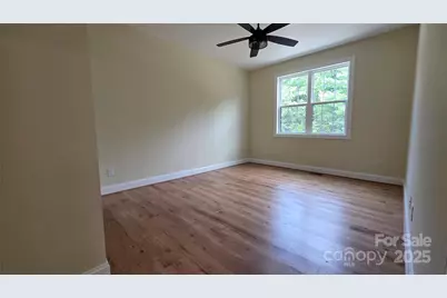 1060 Hawksbill Drive, Morganton, NC 28655 - Photo 7