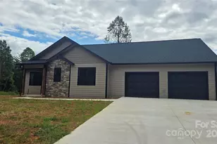 1060 Hawksbill Dr, Morganton, NC 28655 - Photo 1