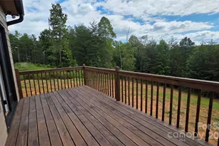 1060 Hawksbill Dr, Morganton, NC 28655 - Photo 15