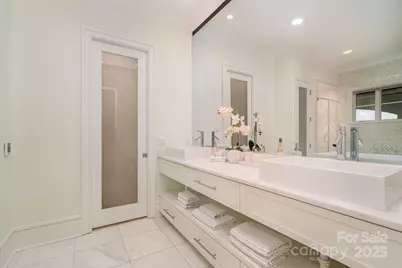 1665 Sterling Road, Charlotte, NC 28209 - Photo 23