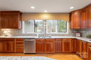 173 Winding Meadows Dr, Flat Rock, NC 28731 - Photo 17