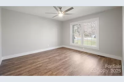 306 7th Street Place NE, Conover, NC 28613 - Photo 11