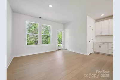 1425 Lithium Lane, Charlotte, NC 28211 - Photo 9