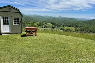 999 Chestnut Mountain Dr, Green Mountain, NC 28740 - Photo 3