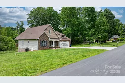 1263 Waterford Drive, Hickory, NC 28602 - Photo 35