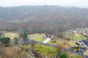 1263 Waterford Dr, Hickory, NC 28602 - Photo 43