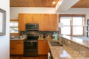 30 Club Villa Ct, Burnsville, NC 28714 - Photo 11