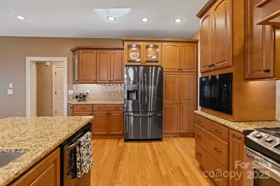 3196 Stonemill Path, Sherrills Ford, NC 28673 - Photo 13