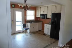 3091 E Main St Ext, Spartanburg, SC 29307 - Photo 9