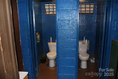 725 E Union Street E, Morganton, NC 28655 - Photo 11