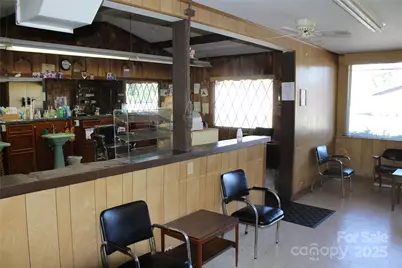 725 E Union Street E, Morganton, NC 28655 - Photo 5