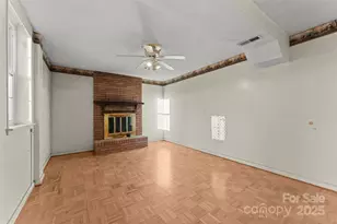 123 Castleton Ln, Hendersonville, NC 28791 - Photo 23