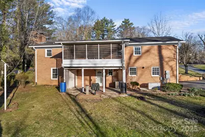 123 Castleton Lane, Hendersonville, NC 28791 - Photo 31