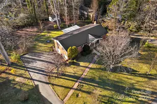 123 Castleton Ln, Hendersonville, NC 28791 - Photo 33