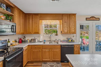 12 Hutchinson Woods Drive, Fletcher, NC 28732 - Photo 11