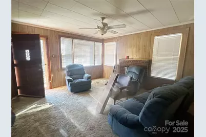 514 W Blume Street, Landis, NC 28088 - Photo 3