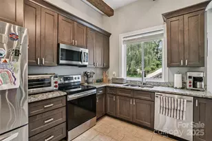 8 Apple Ln, Asheville, NC 28804 - Photo 15