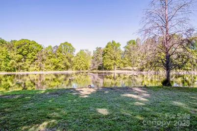 524 Dawn Circle, Charlotte, NC 28213 - Photo 11