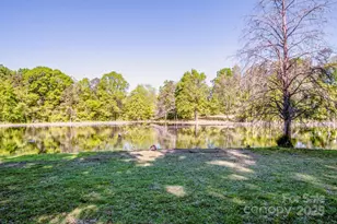 524 Dawn Cir, Charlotte, NC 28213 - Photo 11