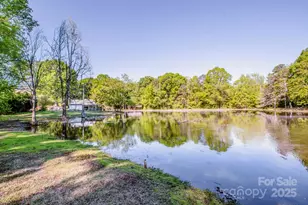 524 Dawn Cir, Charlotte, NC 28213 - Photo 15