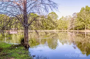 524 Dawn Cir, Charlotte, NC 28213 - Photo 13