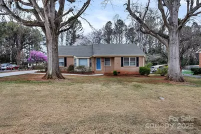 403 Hillcrest Drive, Huntersville, NC 28078 - Photo 1