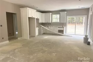 318 Stanback St, Mount Gilead, NC 27306 - Photo 3