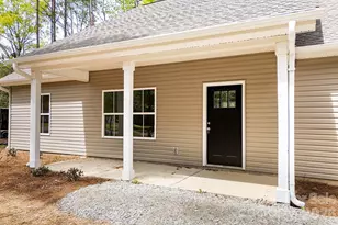 318 Stanback St, Mount Gilead, NC 27306 - Photo 5