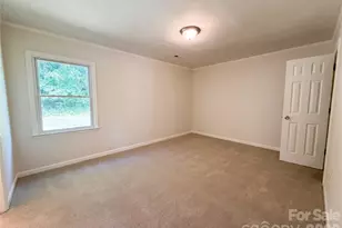 4700 Misty Hill Ln, Gastonia, NC 28056 - Photo 9