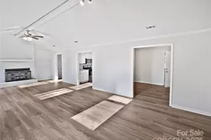 4700 Misty Hill Ln, Gastonia, NC 28056 - Photo 5