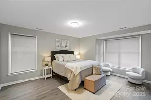 6224 Rosecroft Dr, Charlotte, NC 28215 - Photo 9