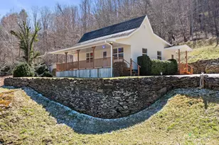 427 Johnson Cemetery Rd, Bakersville, NC 28705 - Photo 25