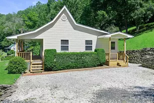 427 Johnson Cemetery Rd, Bakersville, NC 28705 - Photo 11