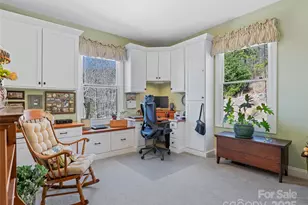 288 Hawks Point Dr, Zirconia, NC 28790 - Photo 19