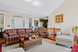 288 Hawks Point Dr, Zirconia, NC 28790 - Photo 5