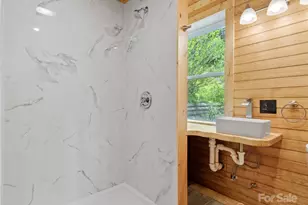 137 Red Maple Ln, Burnsville, NC 28714 - Photo 5