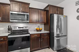 111 Buoy Ln, Statesville, NC 28677 - Photo 13