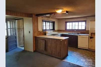 28 Plemmons Street, Canton, NC 28716 - Photo 13