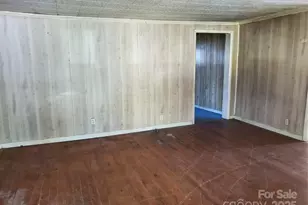 28 Plemmons St, Canton, NC 28716 - Photo 9