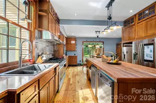 305 Ficker Cir, Hendersonville, NC 28739 - Photo 13