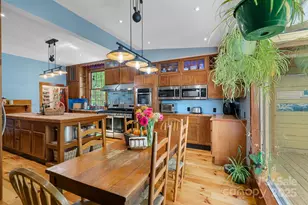 305 Ficker Cir, Hendersonville, NC 28739 - Photo 15