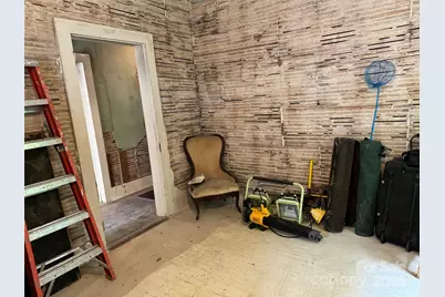 305 Ficker Circle, Hendersonville, NC 28739 - Photo 35