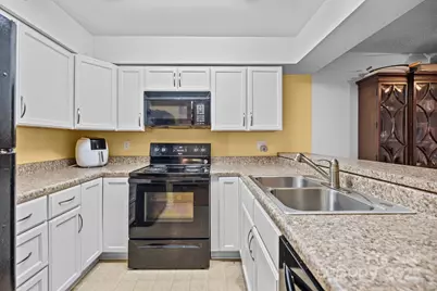 1832 J Julian Lane #D, Charlotte, NC 28208 - Photo 13