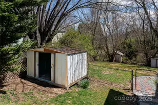 2 Evergreen Ave, Asheville, NC 28806 - Photo 29